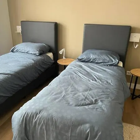 Apartamento New In City Centre Large *